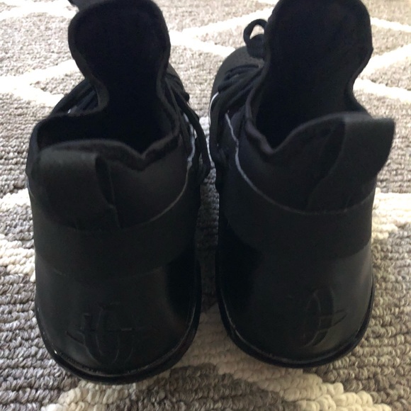 2 pairs Nike Lacrosse Huaraches Size 11 NEW - Picture 8 of 8